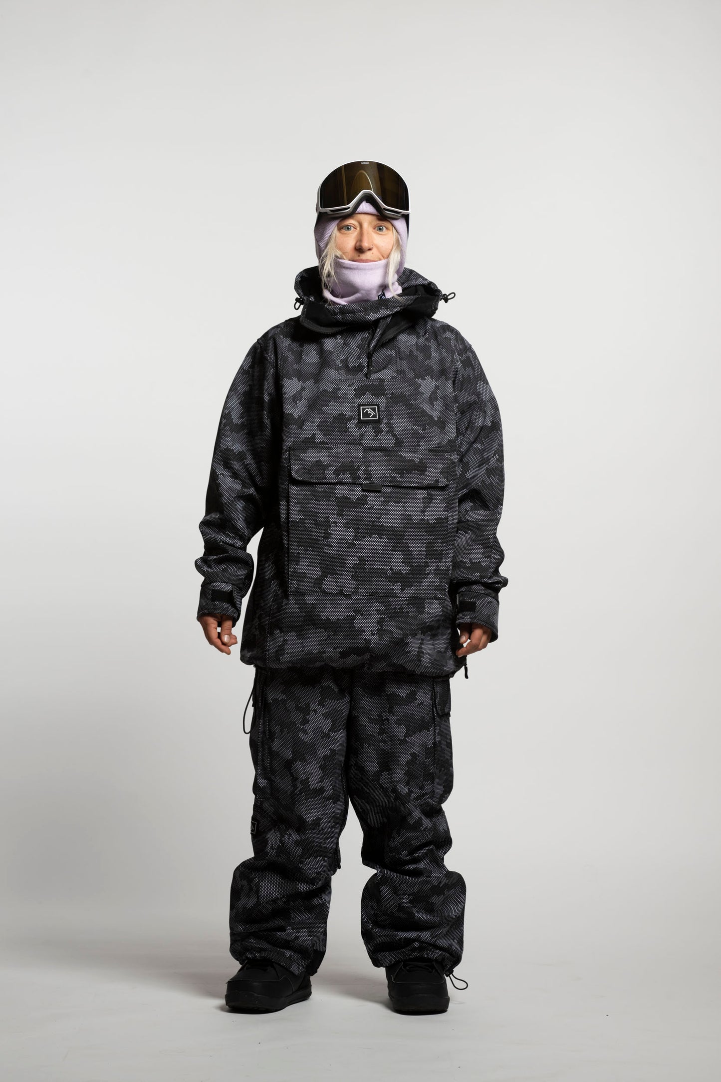 Access Cargo Pants - Black Camo