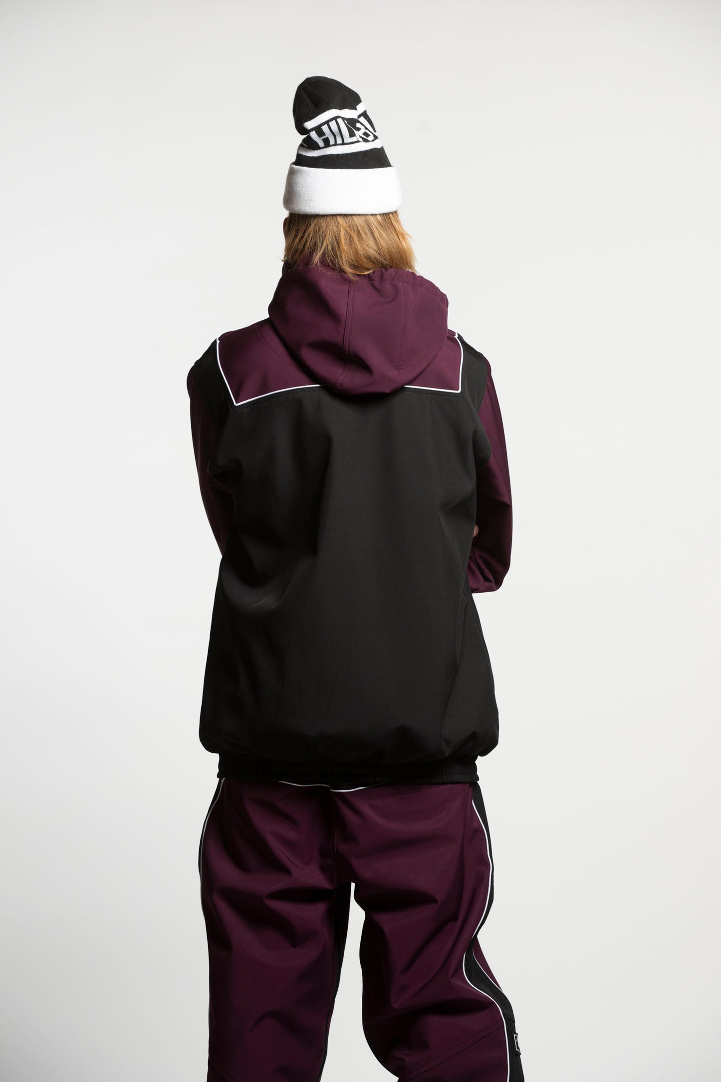 Baseline Pullover - Malbec and Black