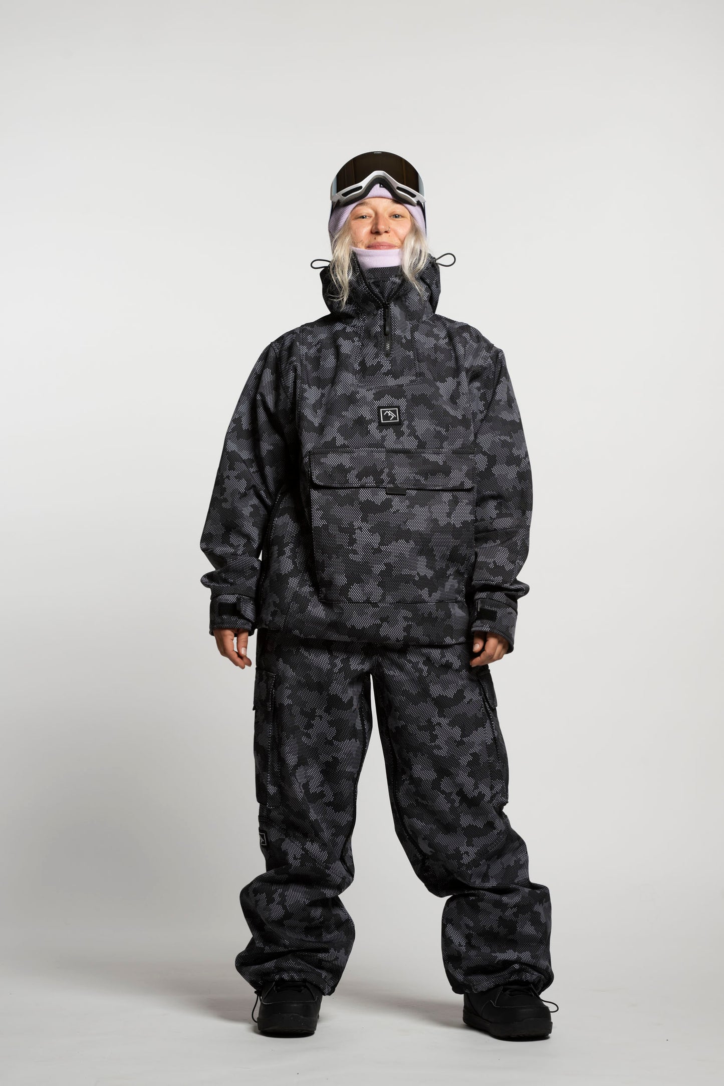 Access Cargo Pants - Black Camo