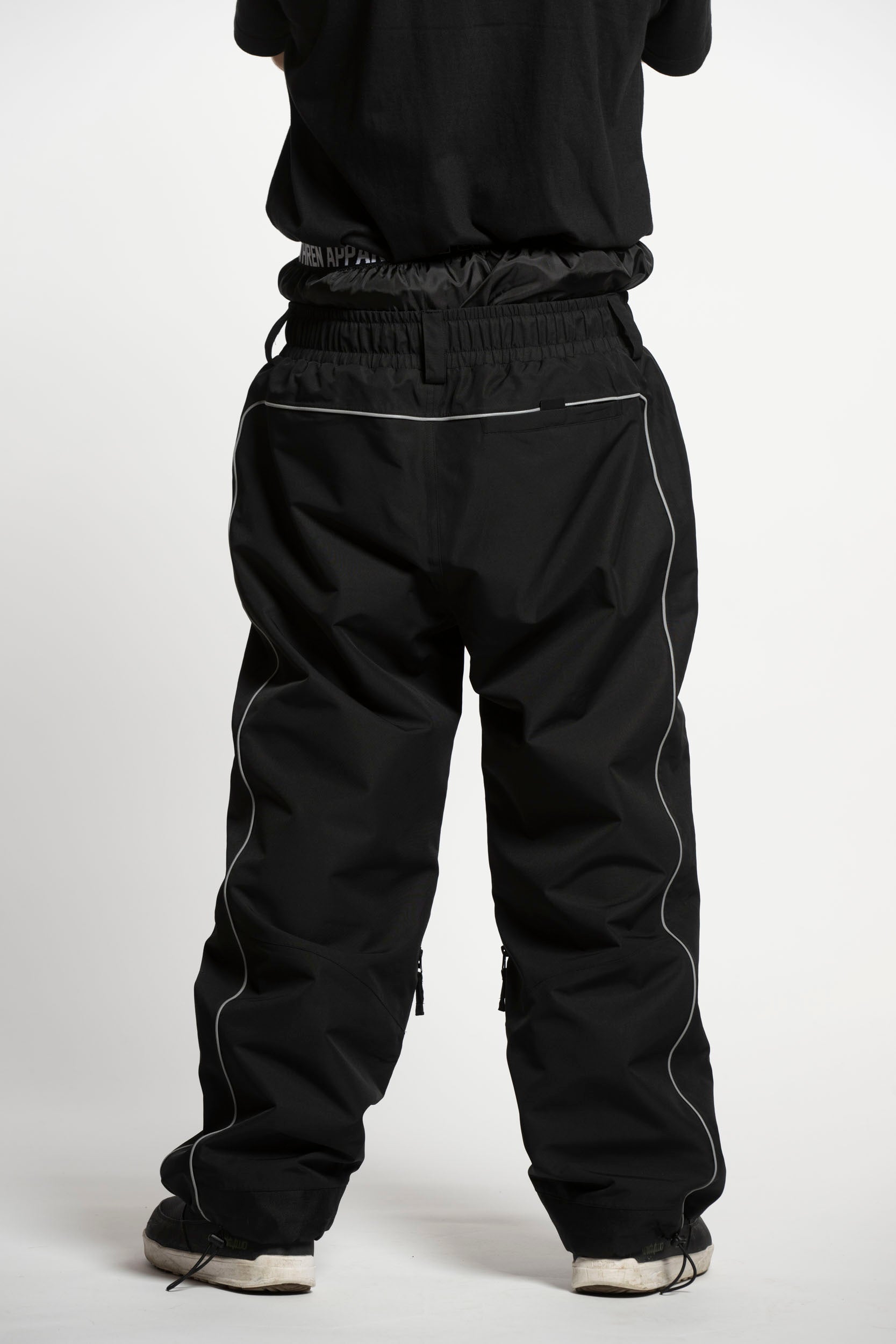 Black snowpants